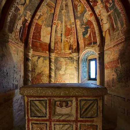 Borgo Aparthotel *